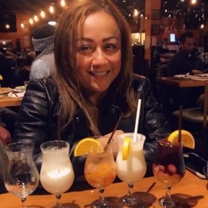 Meet your Posher, Ana